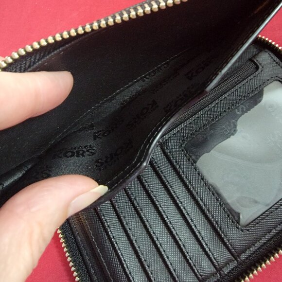 Michael Kors Jet Set Black Signature Monogram Print Zip Around Wallet/Wristlet - Picture 10 of 16